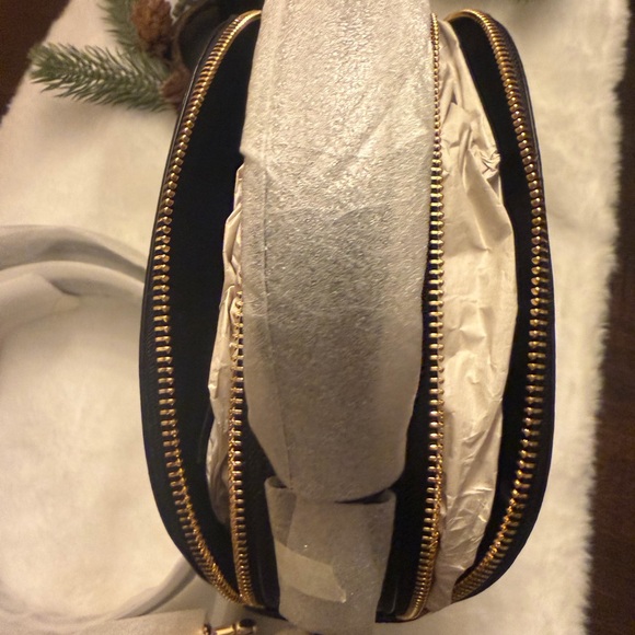 Coach Serena Satchel Crossbody Bag Top Handle w/ Gold Accents - Picture 8 of 9